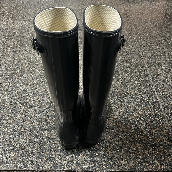 Hunter tall boots. Womens size 7. - Picture 3 of 4